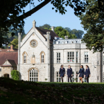 高中英国留学不知道怎么选？英国TOP20私立中学高中求收藏！